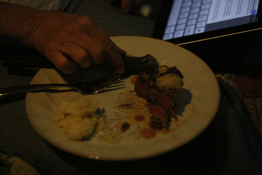 Full Size Image = 1589 K